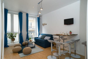 Apartment 2 bedrooms in Paris 8th